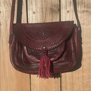 Elegant Burgundy Leather Shoulder Bag